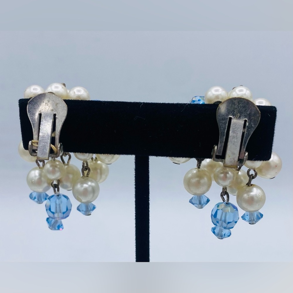 Vintage Faux Pearl and Light Blue Crystal Cluster Cha Cha Clip On Earrings - Picture 4 of 5